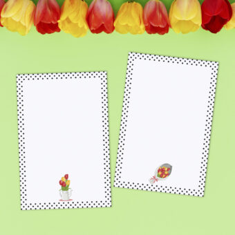 Bloc-notes représentant un bouquet de tulipes rouges et jaunes avec un contour de pois noirs, deux modèles au choix